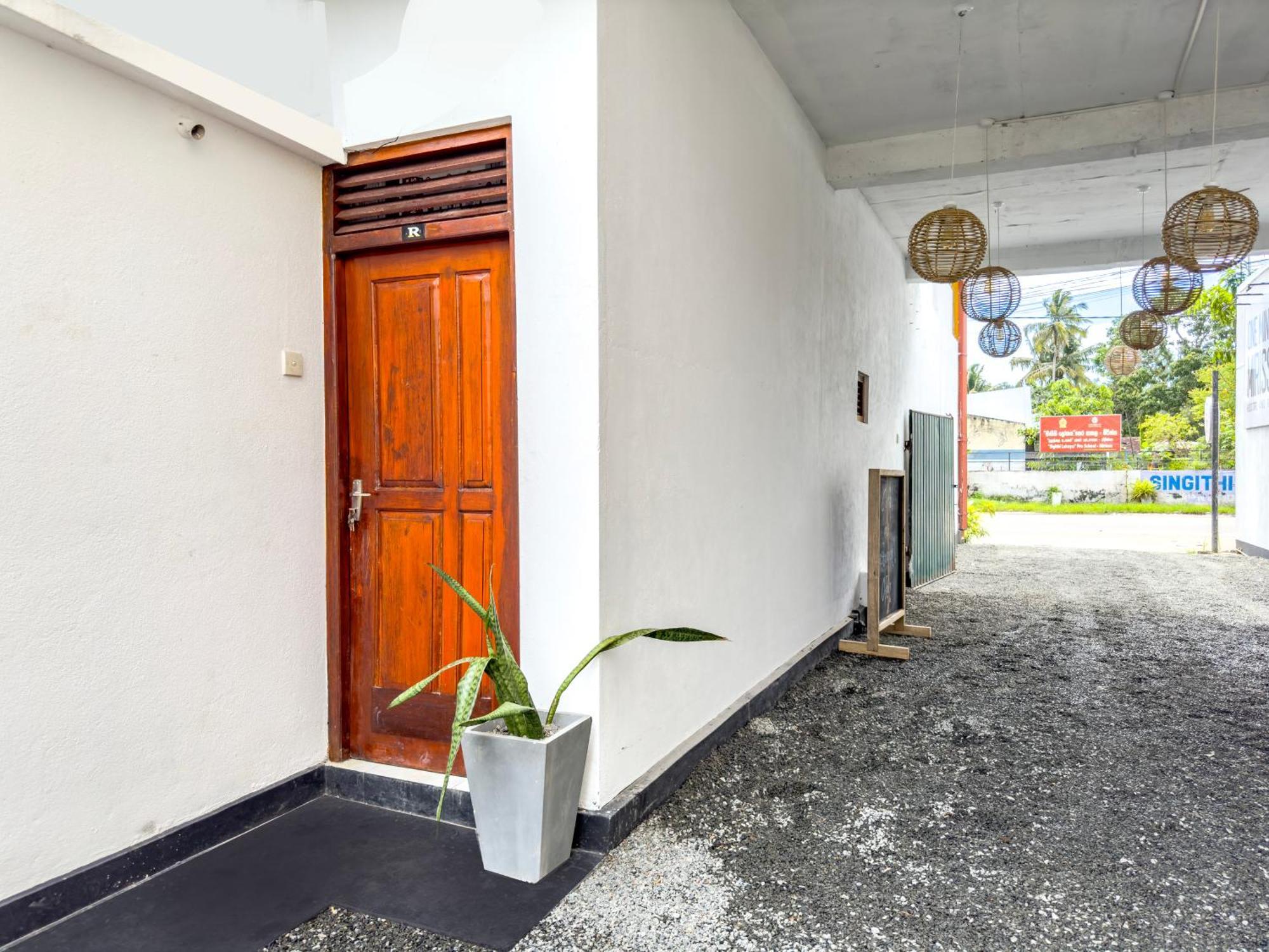 Albergue One Minute Mirissa Exterior foto